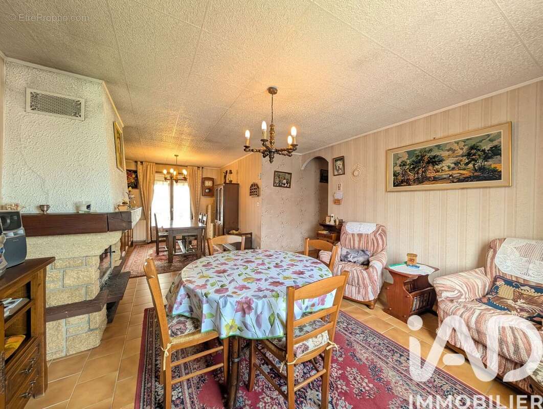 Photo 3 - Maison à MIALET