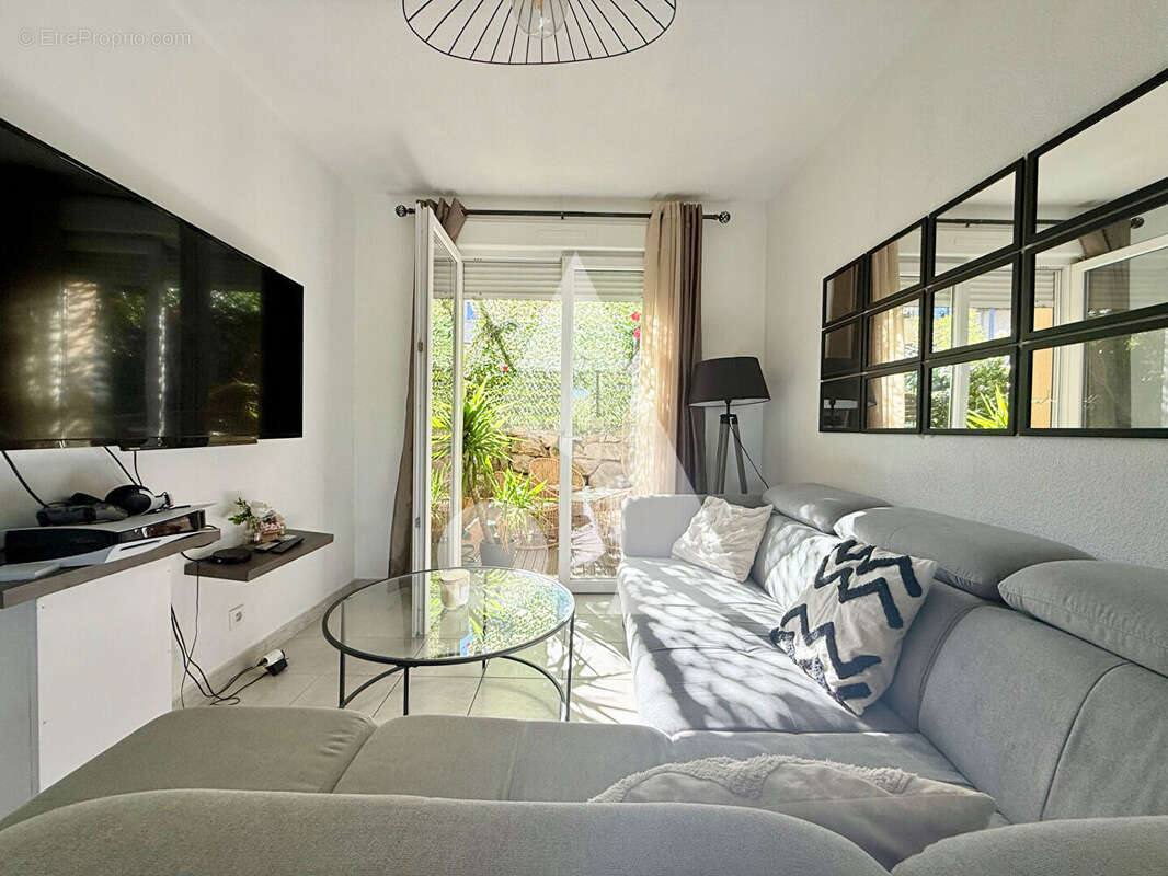 Appartement à PEYROLLES-EN-PROVENCE