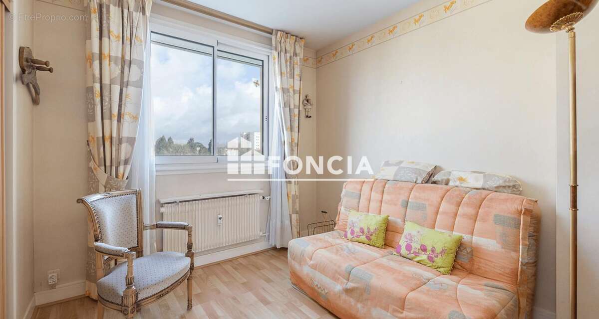 Appartement à MONT-SAINT-AIGNAN