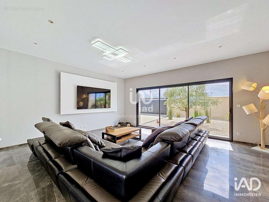 Maison 200 m² à Perdreauville  - photo 3