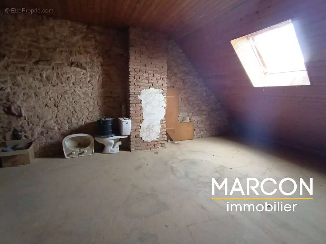 Maison à SAINT-GEORGES-LA-POUGE