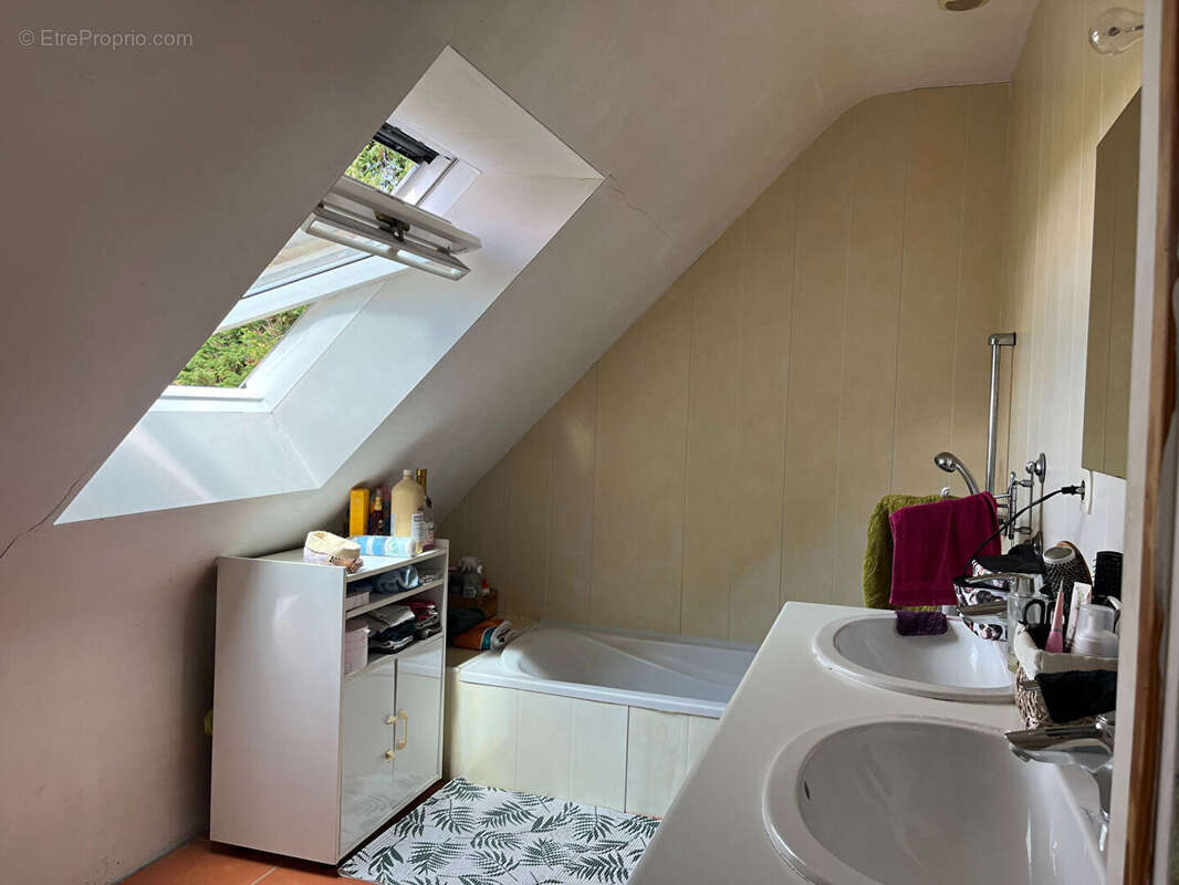 Maison à GUENIN
