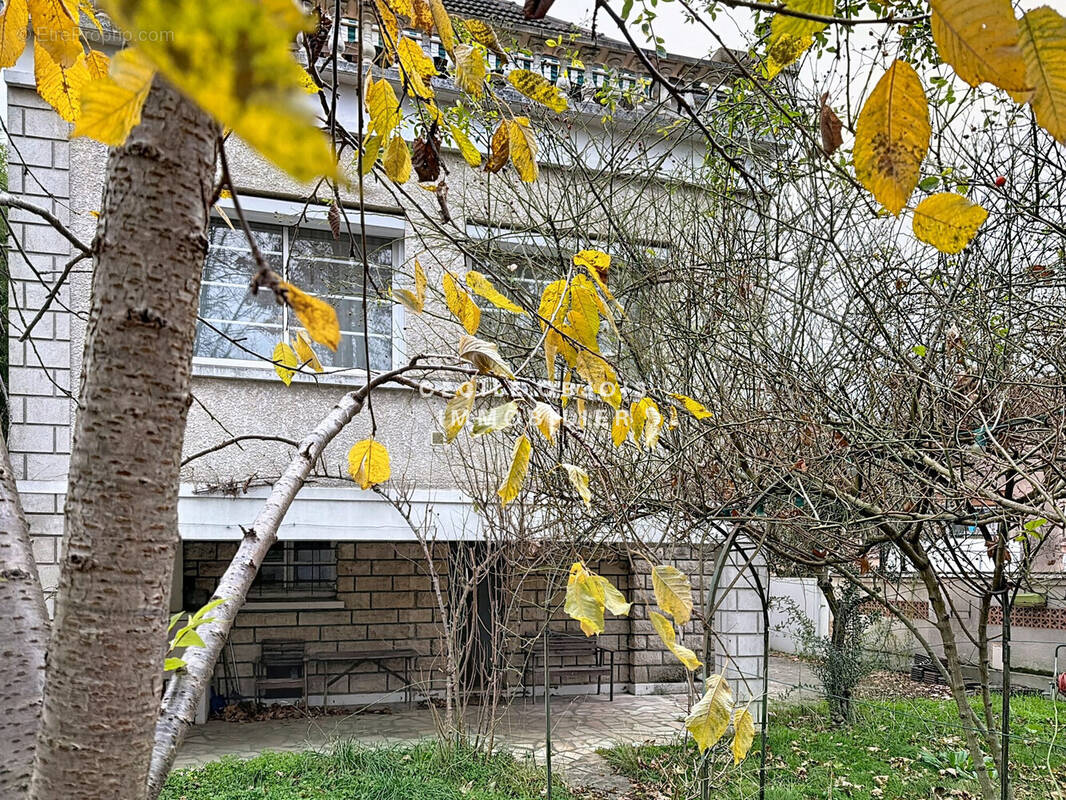 Maison à CHAMPIGNY-SUR-MARNE
