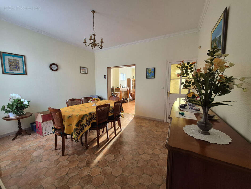 Maison à BRUAY-LA-BUISSIERE