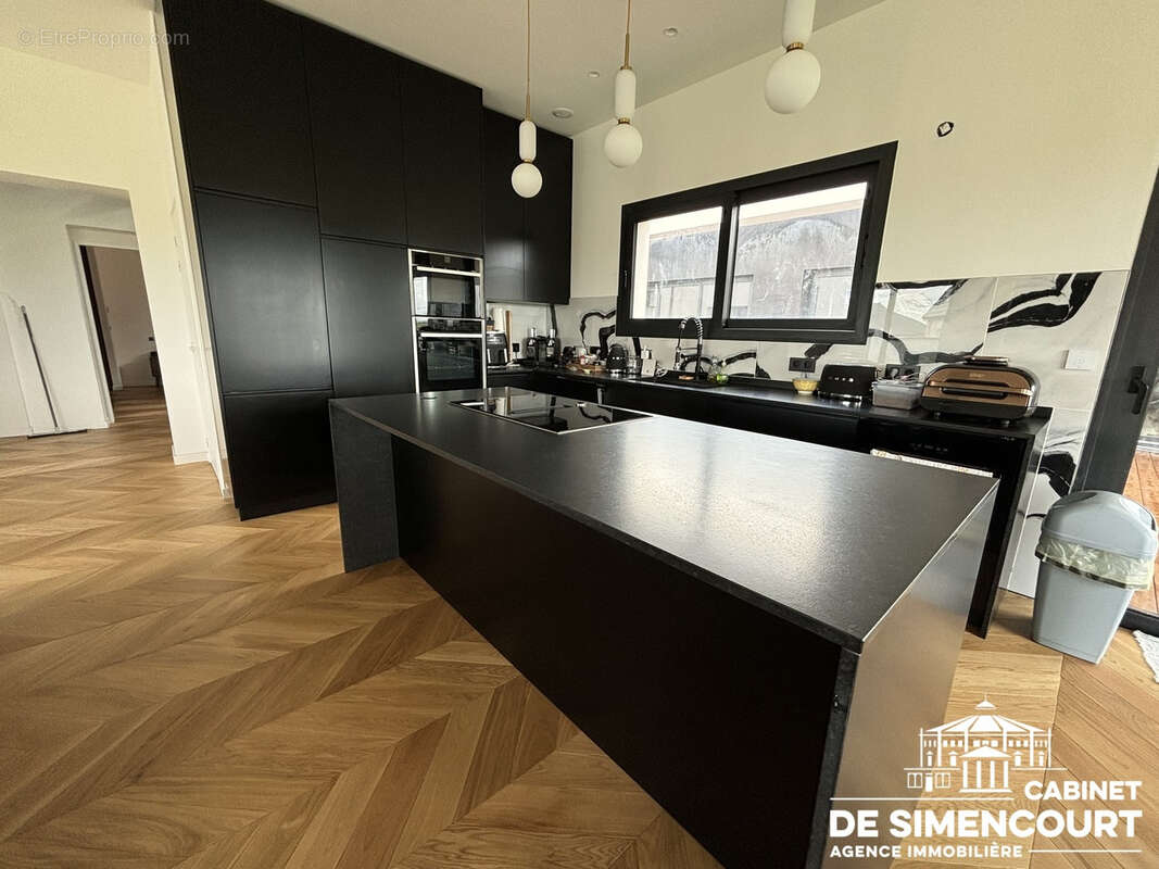Exclusivite - pavillon d'architecte avec piscine - photo 3