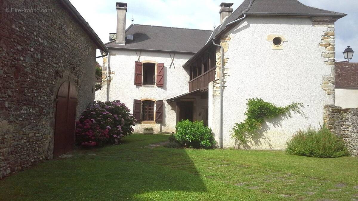 Maison à NAVARRENX