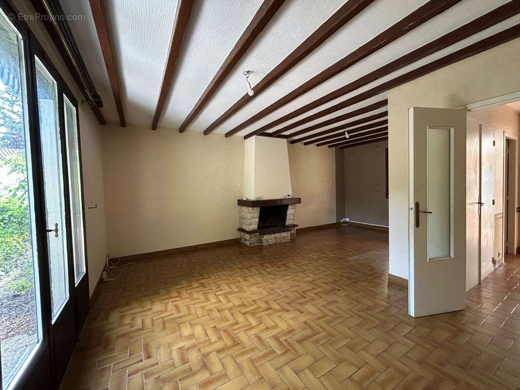 Maison à VERNEUIL-SUR-VIENNE