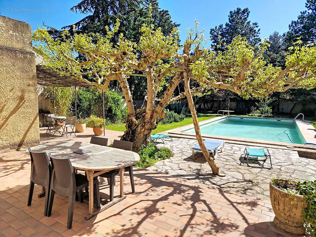 Maison à LES ANGLES