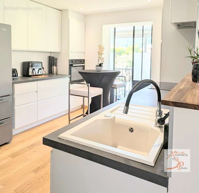 Maison à COLLOBRIERES