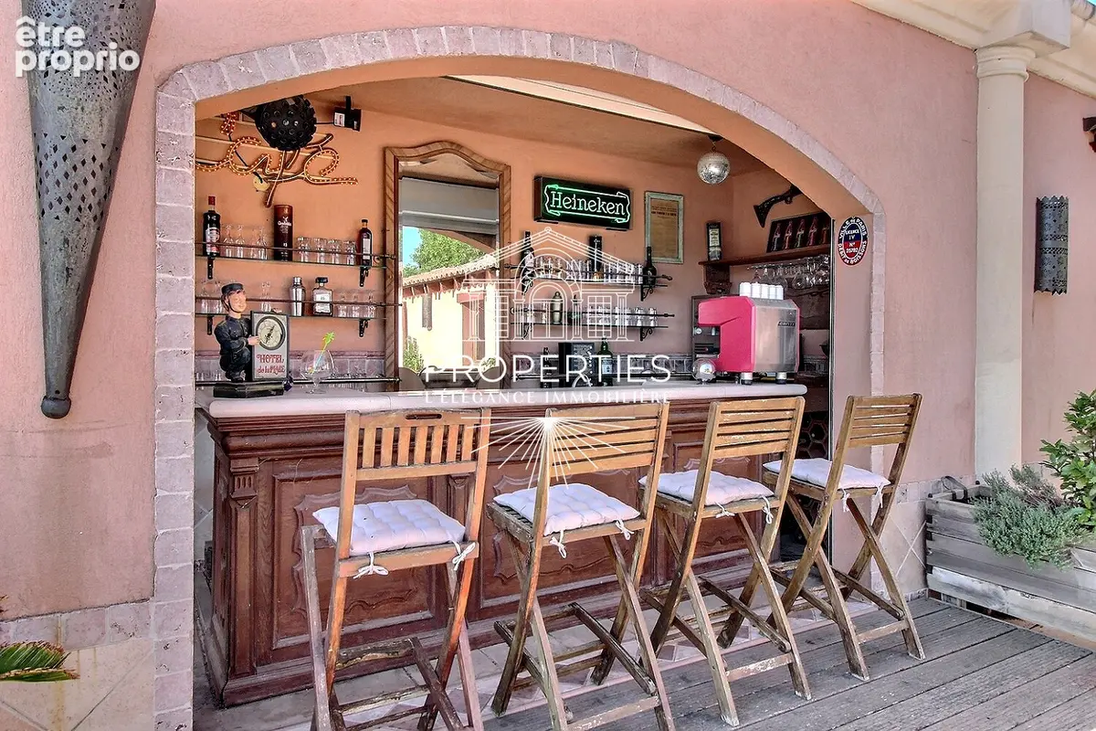 Bormes - pas de la griotte - propriete 319m² -  terrain 4000m² - piscine - poolhouse - photo 6