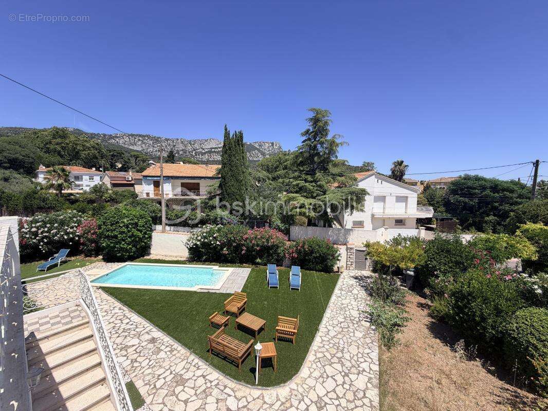 Maison à LA VALETTE-DU-VAR