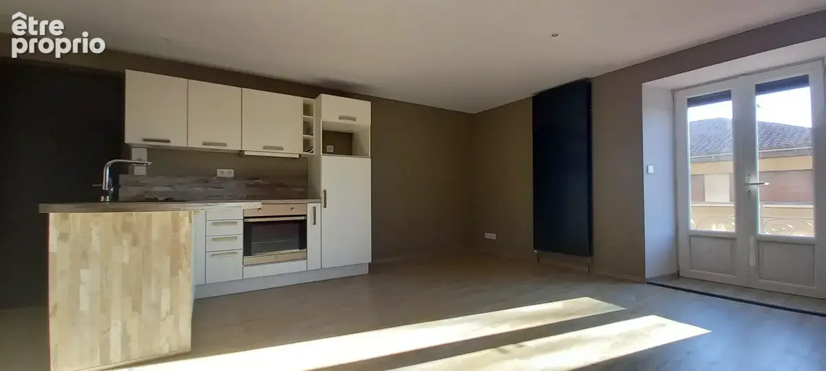 Photo Appartement à Saint-Flour au prix de 92 000€