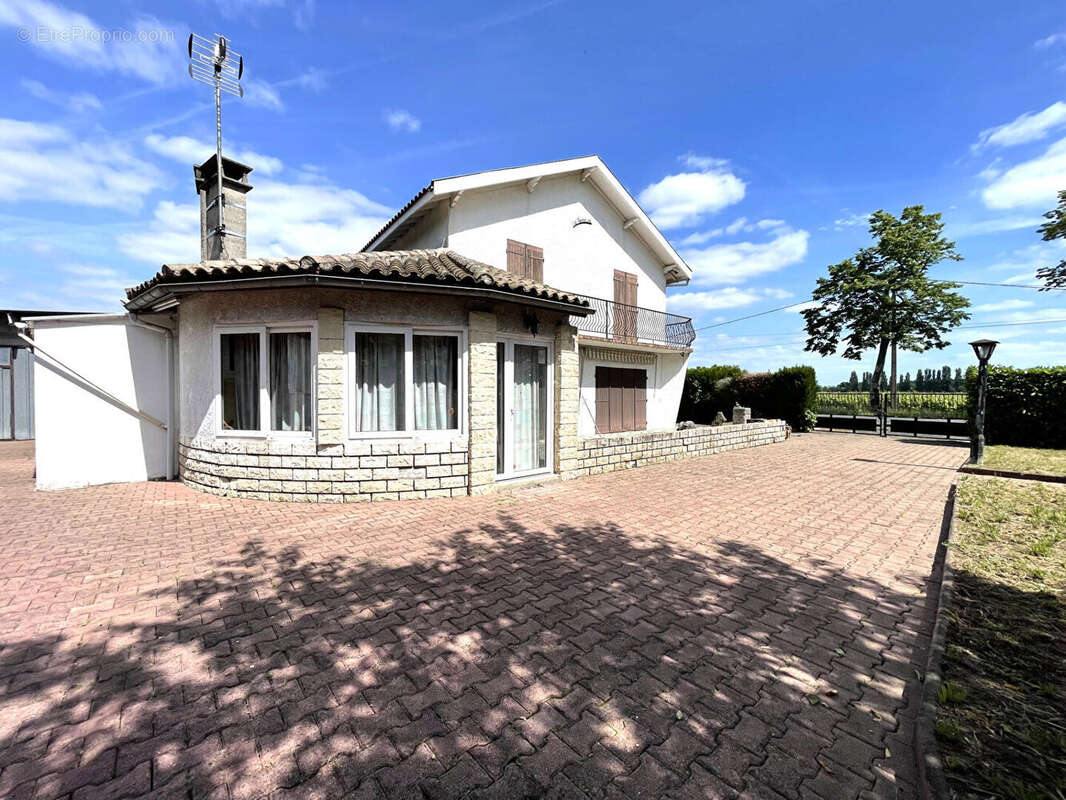 Maison à SAINT-PEY-D&#039;ARMENS