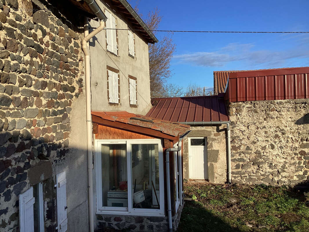 Ferme avec dépendances A RENOVER - sur terrain d'env 1200 m2 - photo 29