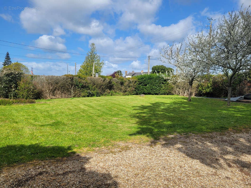 Maison à SAINT-MATHURIN-SUR-LOIRE
