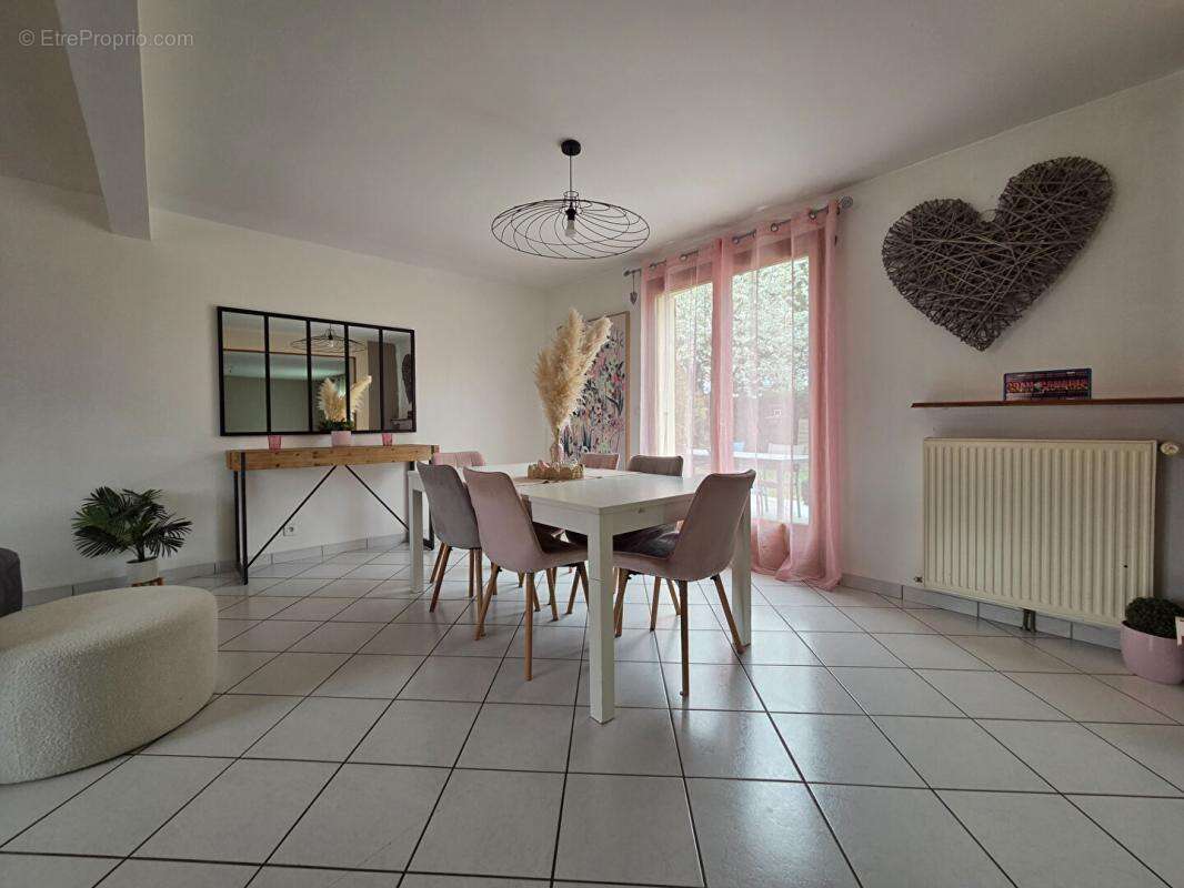 Maison 167 m² à Toury  - photo 4