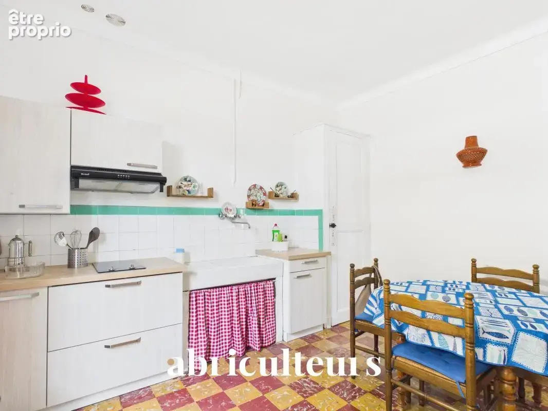 Charmante maison de plain-pied - Jardin de 522 m² - en vente à Cannes La Bocca (06150) - photo 8