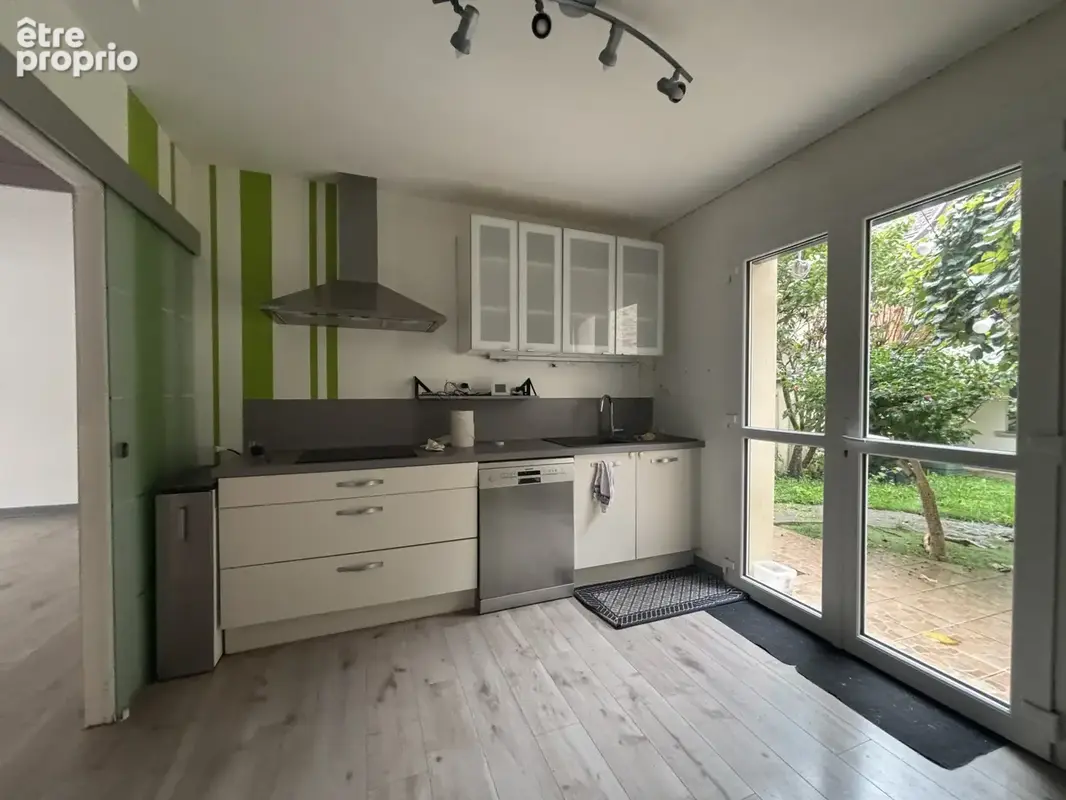 CHATILLON SUR SEINE : proche du centre ville ,maison rénovée de 120 m2 avec grange de 100m2 et cour - photo 4