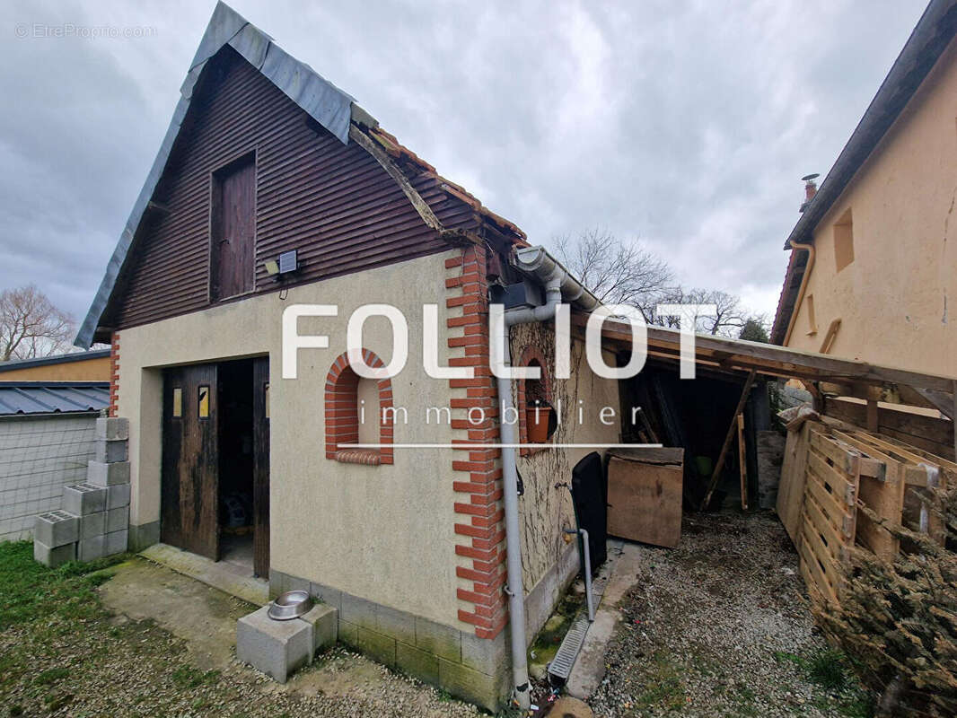 Maison à AUXAIS