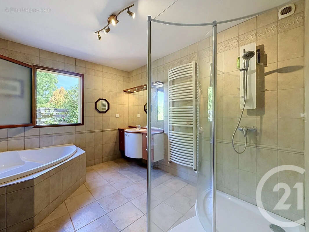 Maison 164 m² à La Ferte-Saint-Aubin  - photo 6