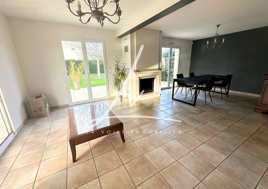 Maison à BENOUVILLE