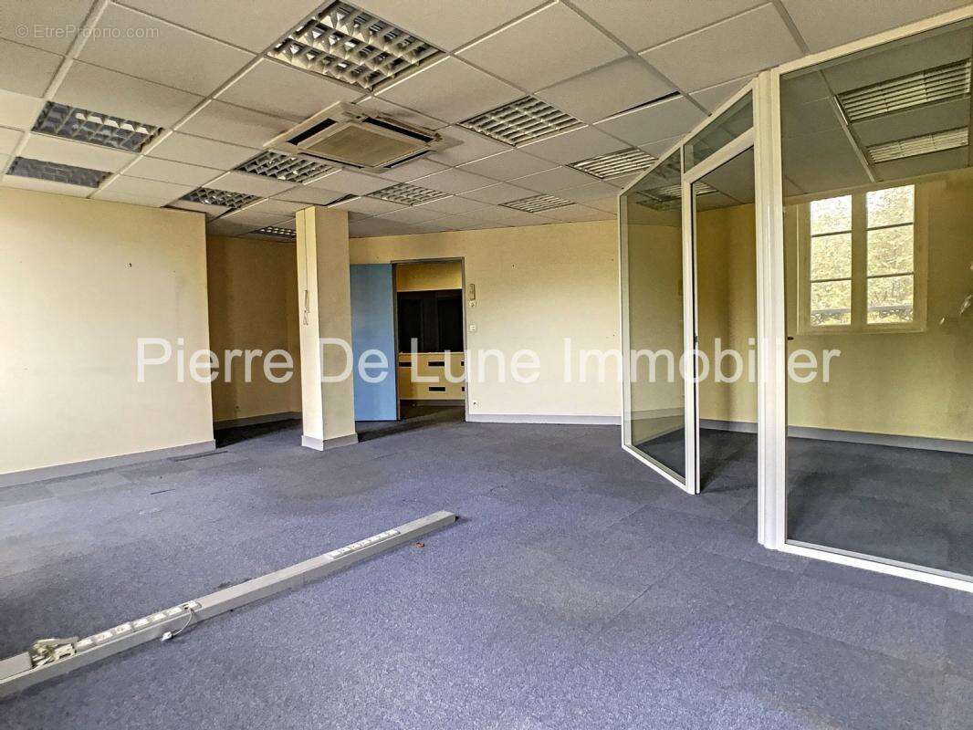 Perigueux local a vendre 1.311m² - photo 5