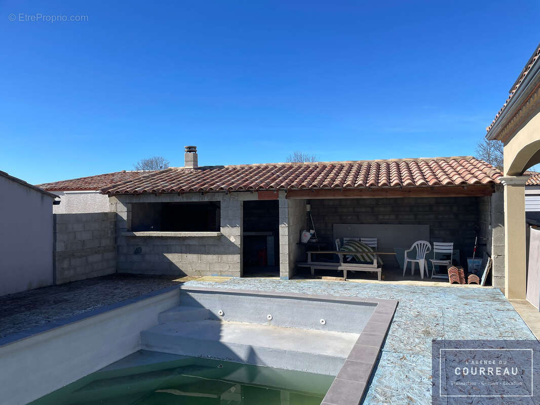 Maison à CREISSAN