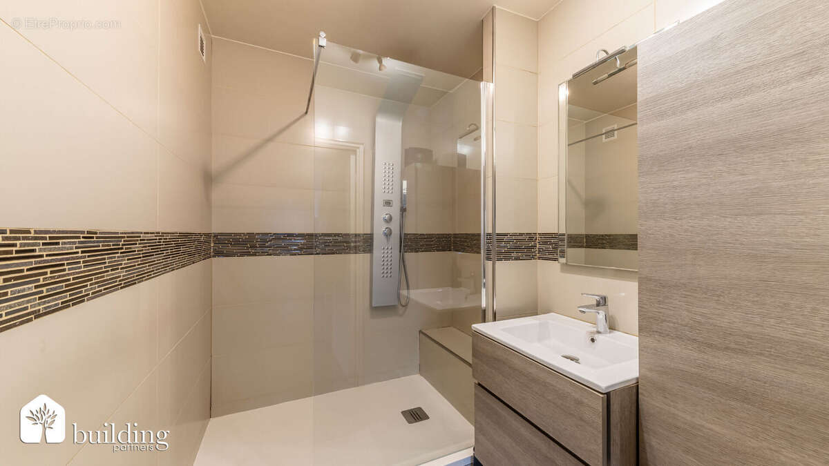 Levallois-Perret Parc de la Planchette - Appartement 3 pièces de 72.83 m² avec balcons - photo 8