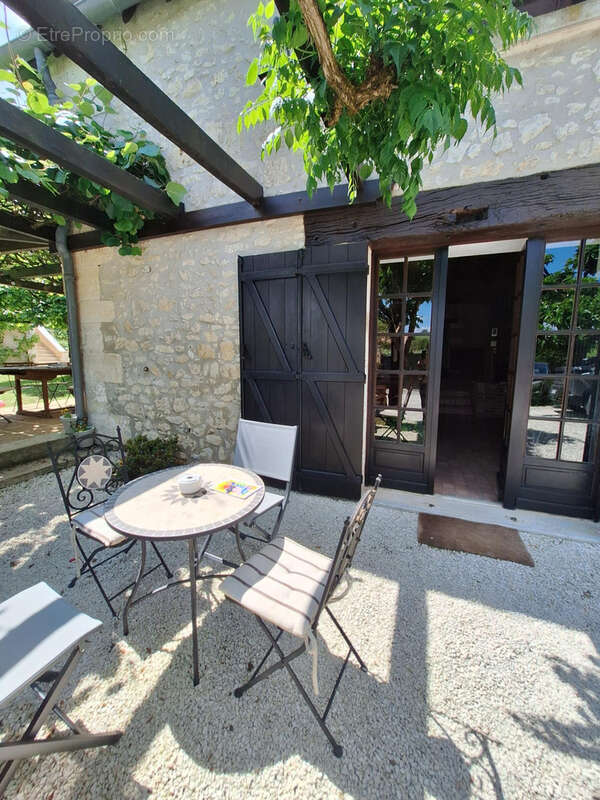 Maison à BOURDEILLES