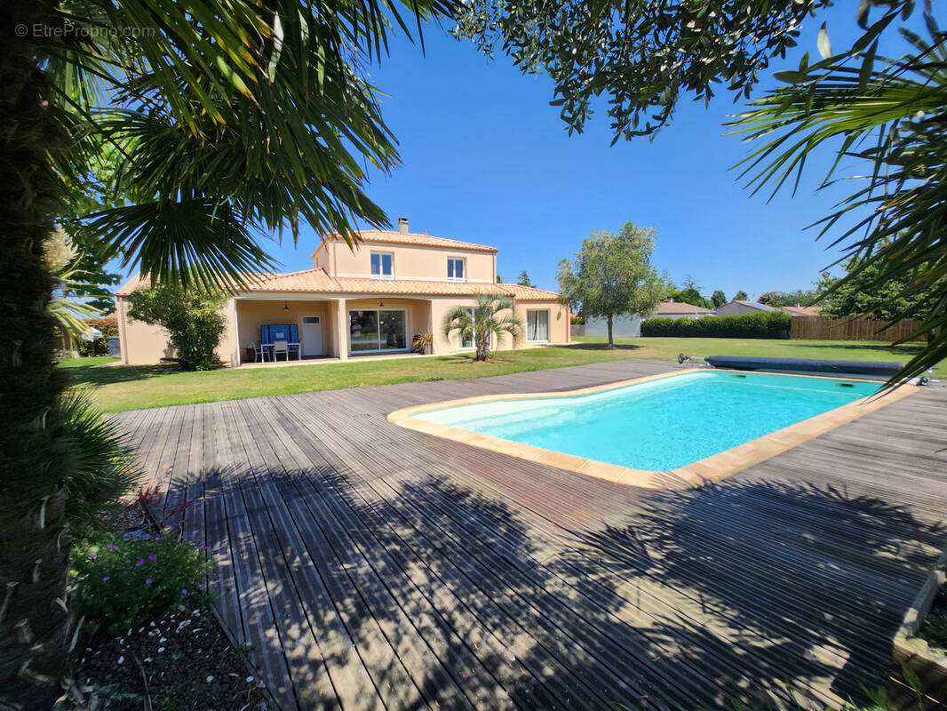 Maison à THIRE