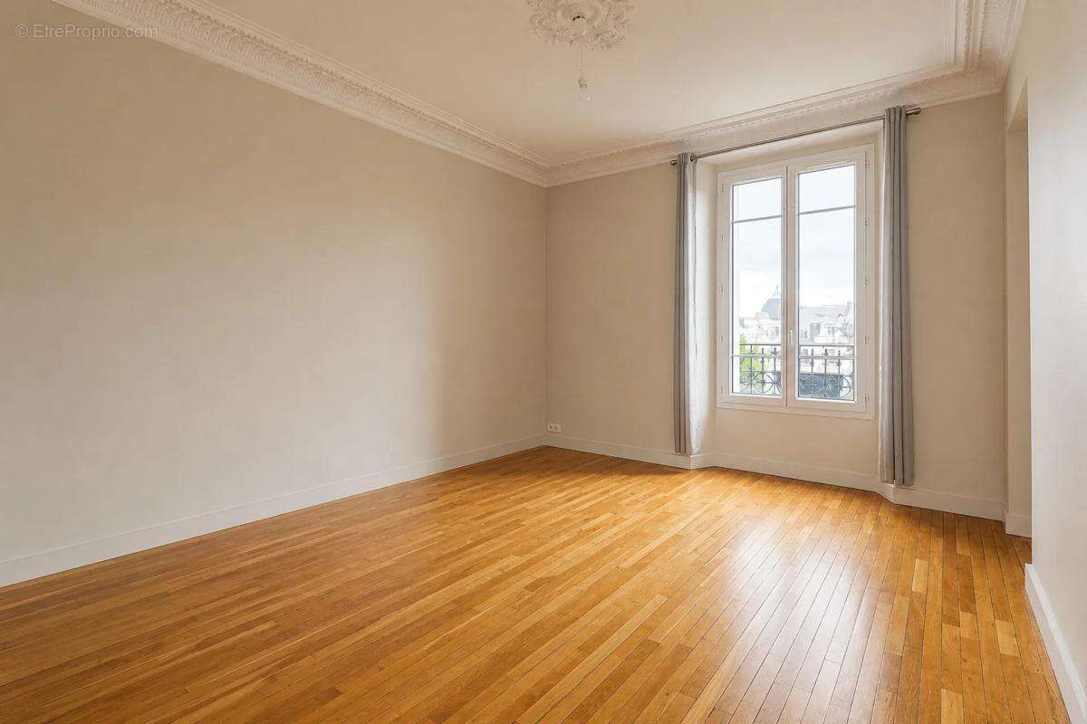 Superbe appartement haussmannien - Raincy - photo 6