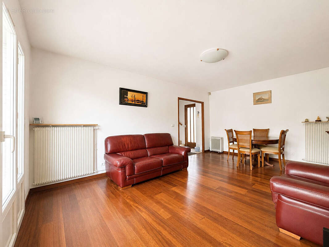 Maison  4 pièce(s) - photo 3
