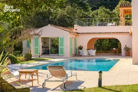 Maison à BORMES-LES-MIMOSAS