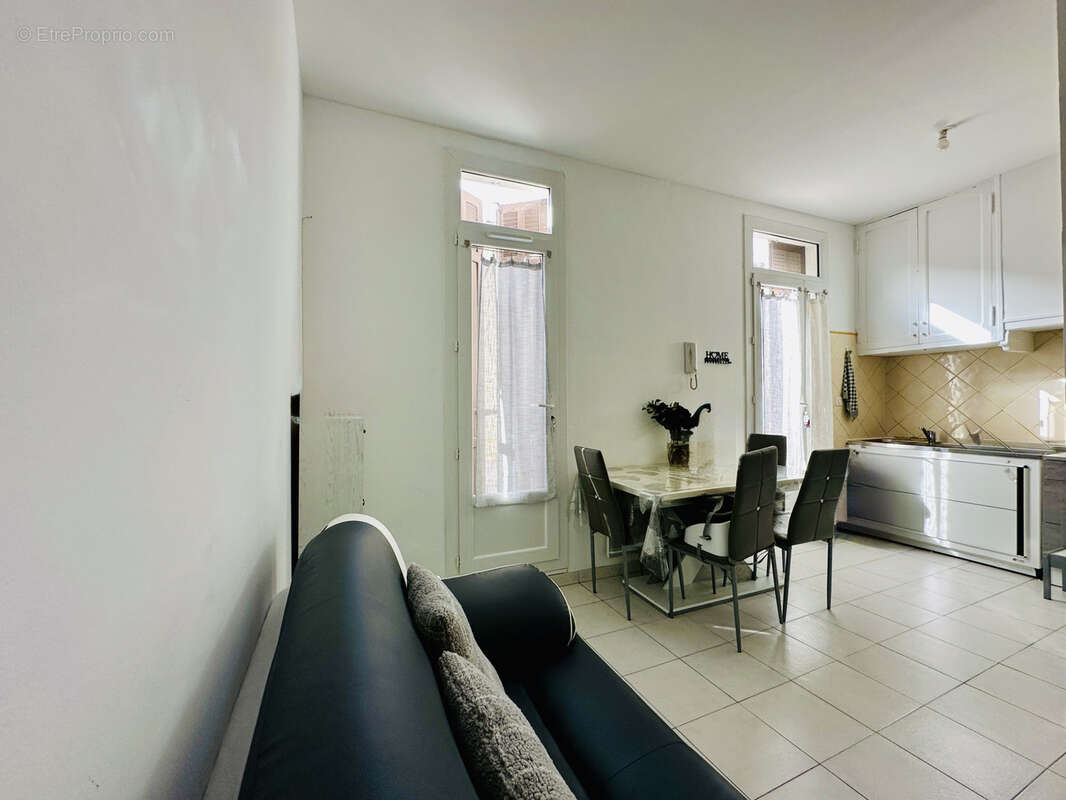 Appartement à SEPTEMES-LES-VALLONS