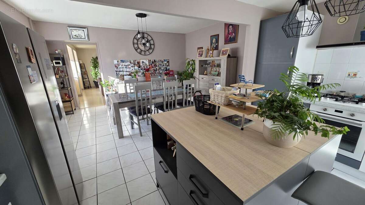 Maison à NAVENNE