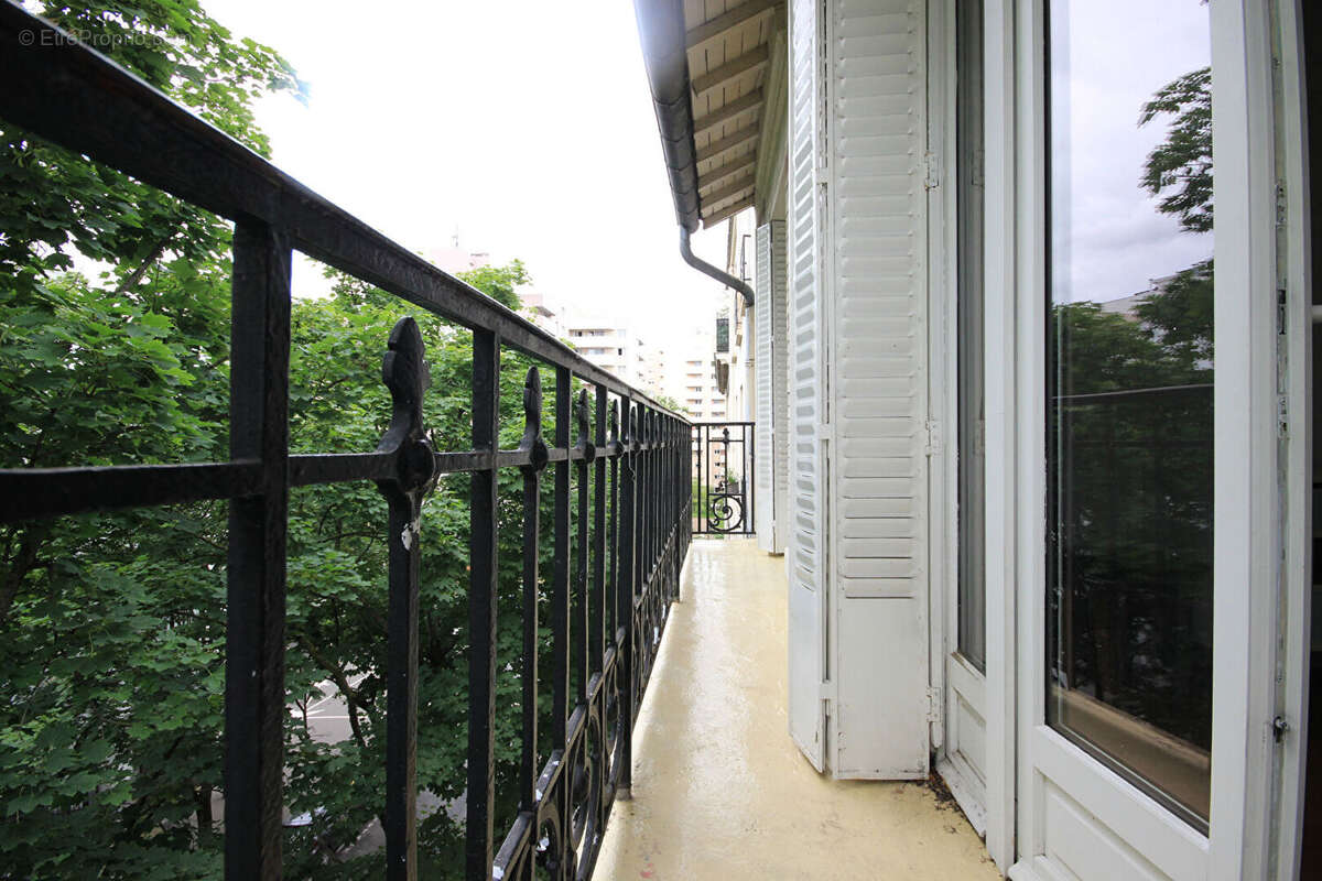 Appartement à PARIS-19E