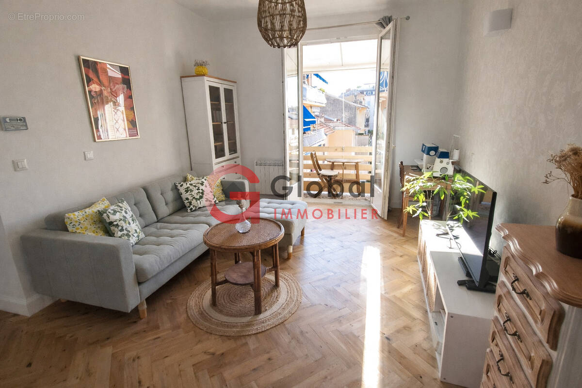 Appartement à MENTON