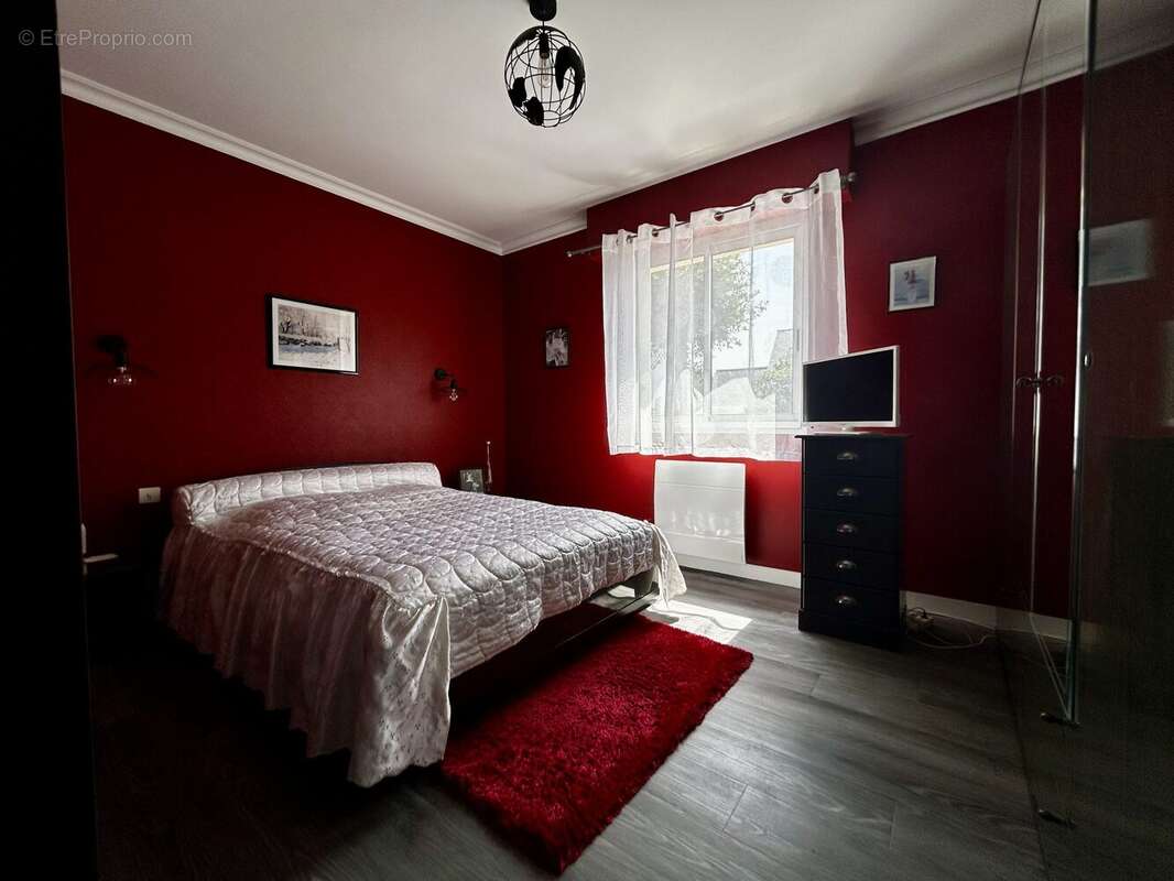 Maison 141 m² à Poullan-Sur-Mer  - photo 8