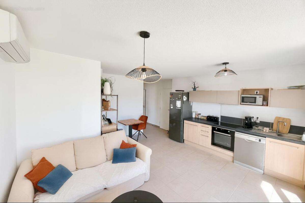 Appartement à CASTELNAU-LE-LEZ