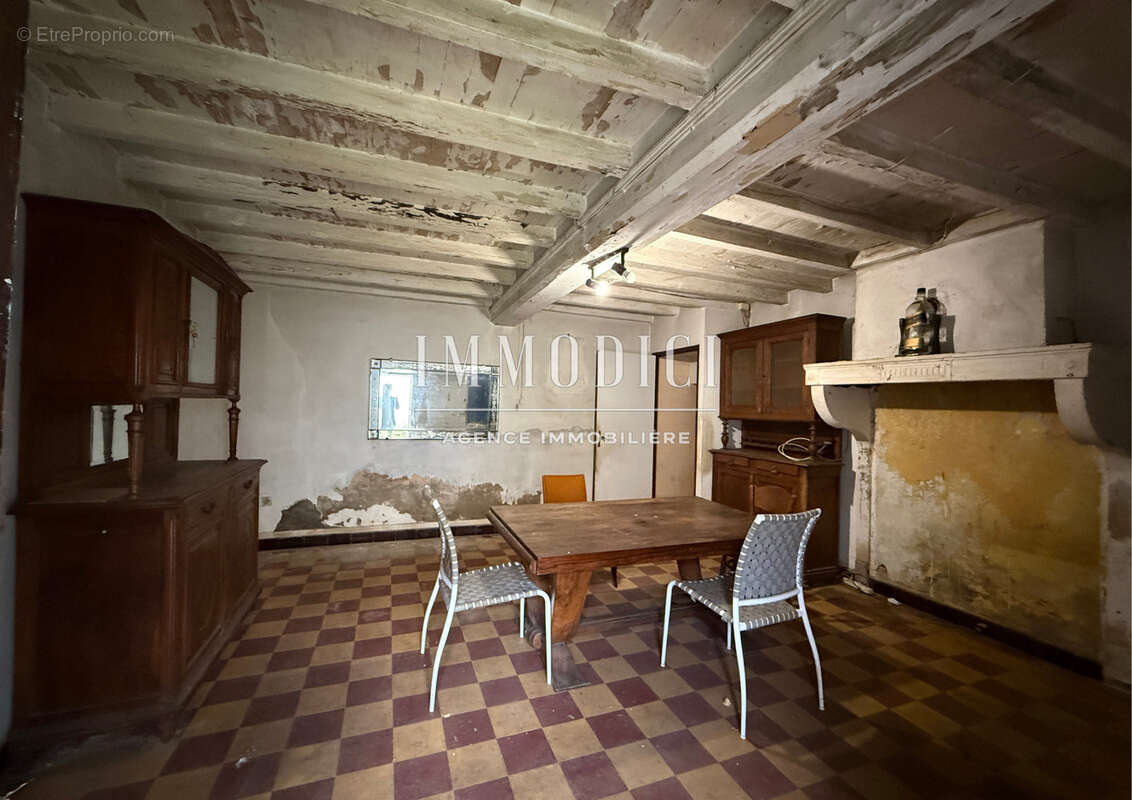 Maison à DRACE