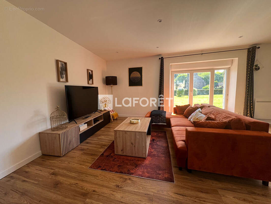 Maison à PLOUMAGOAR