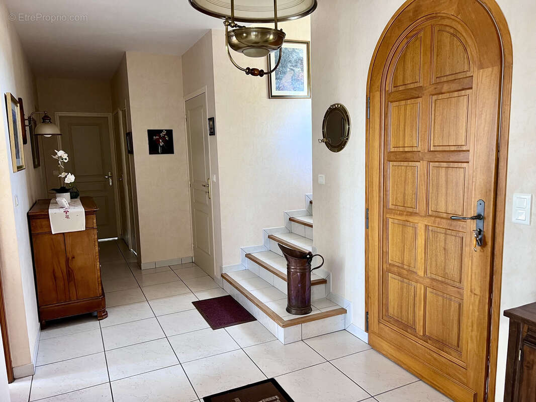 Erquy 22430, venez déposer vos valises dans cette belle maison avec très belle vue de 181 m2 - photo 3