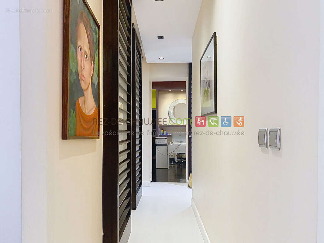 Commerce à PARIS-16E