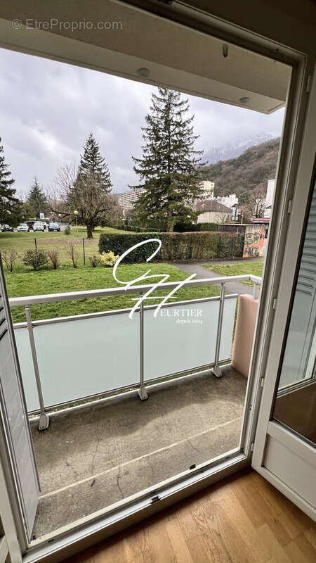 Appartement à SEYSSINET-PARISET