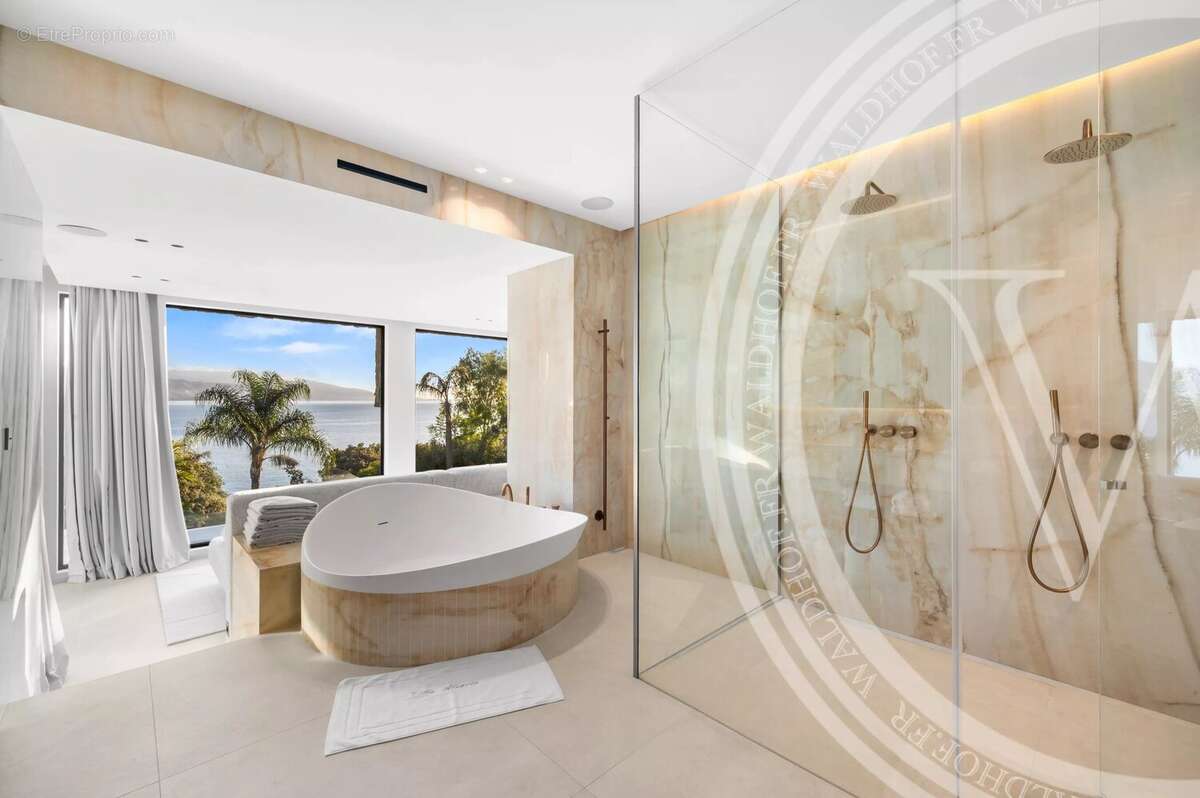 Maison à ROQUEBRUNE-CAP-MARTIN