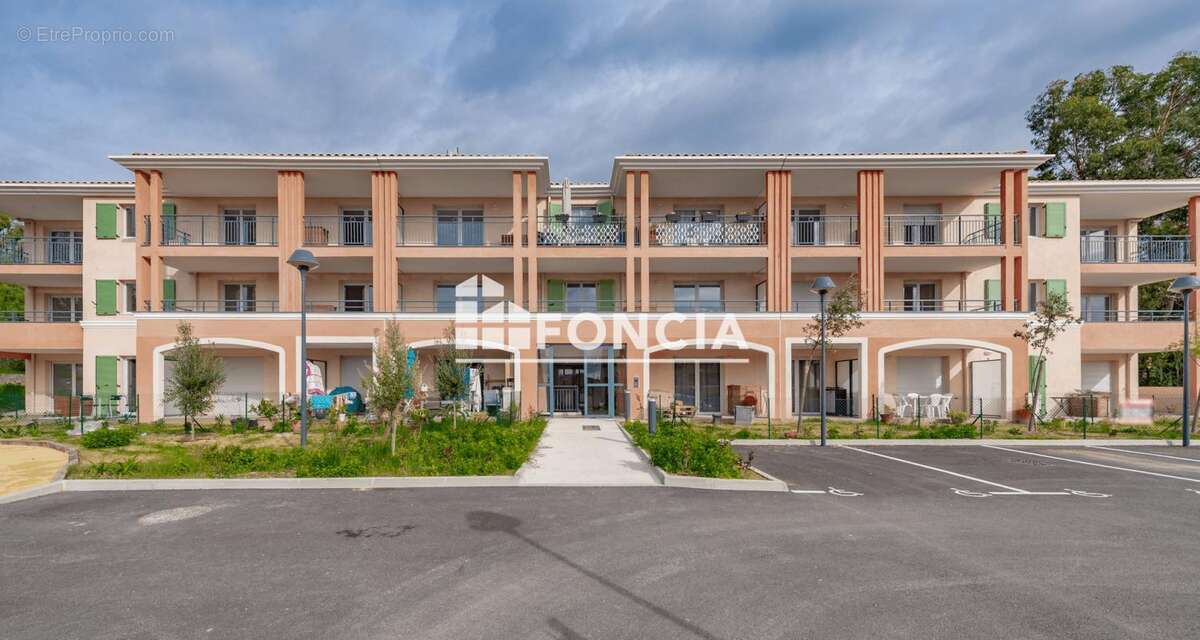 Appartement à BORMES-LES-MIMOSAS