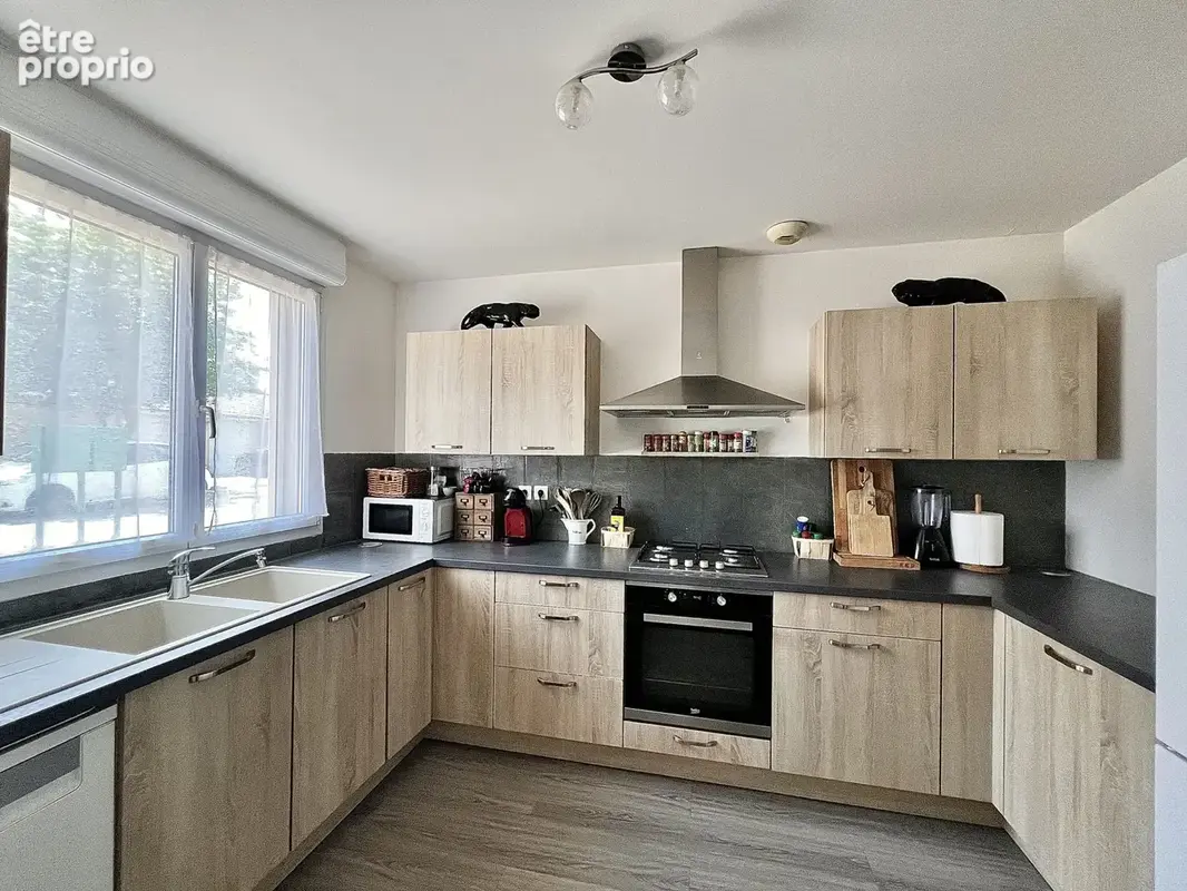 Maison 80 m² à Pont-De-Cheruy  - photo 4