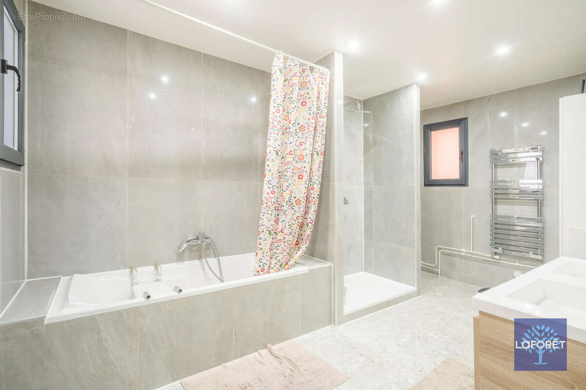 Maison à LIVRY-GARGAN