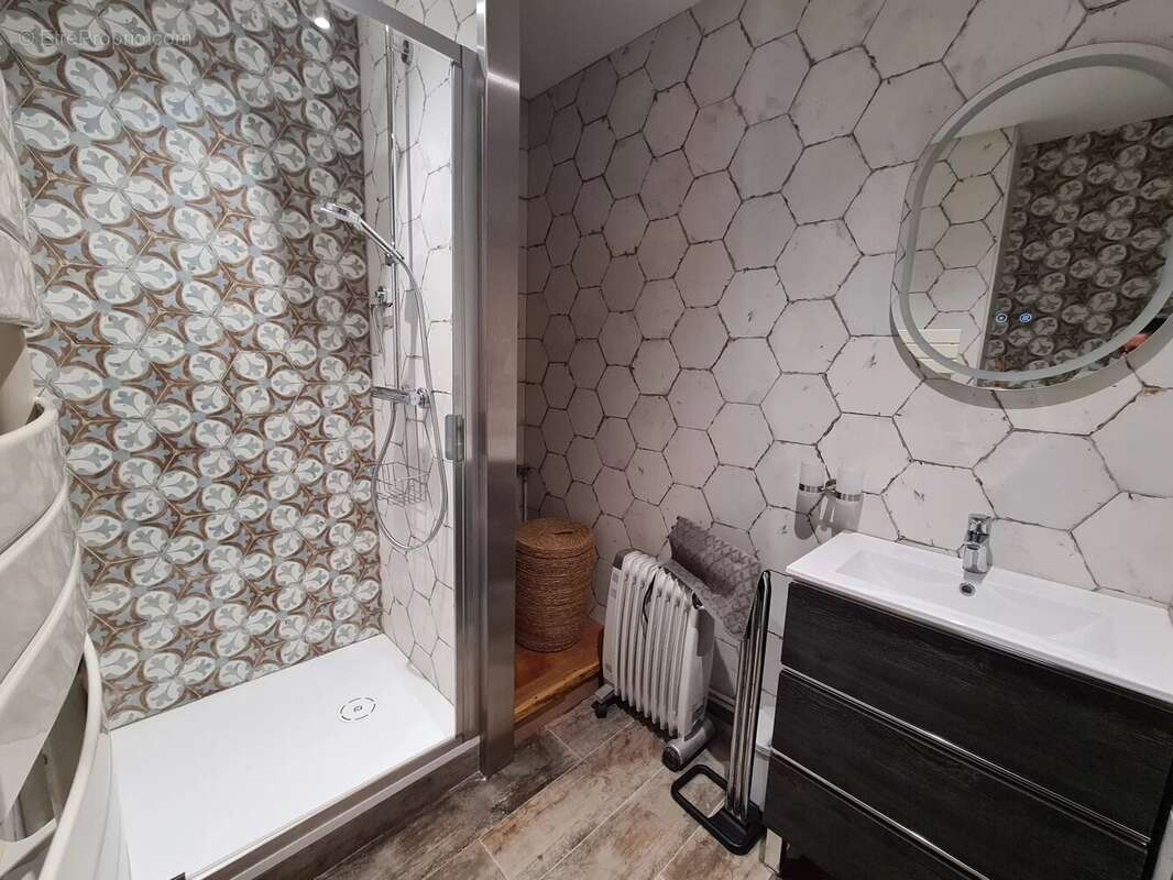 Appartement à VALLAURIS