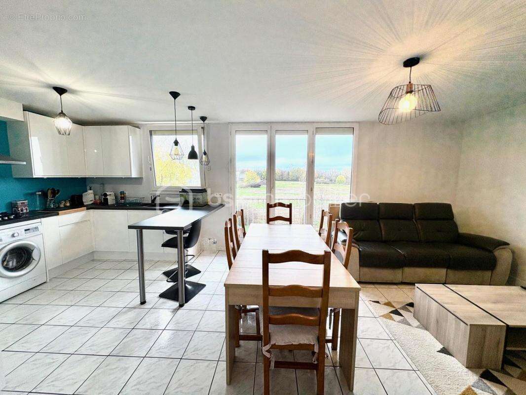 Appartement à NOZAY